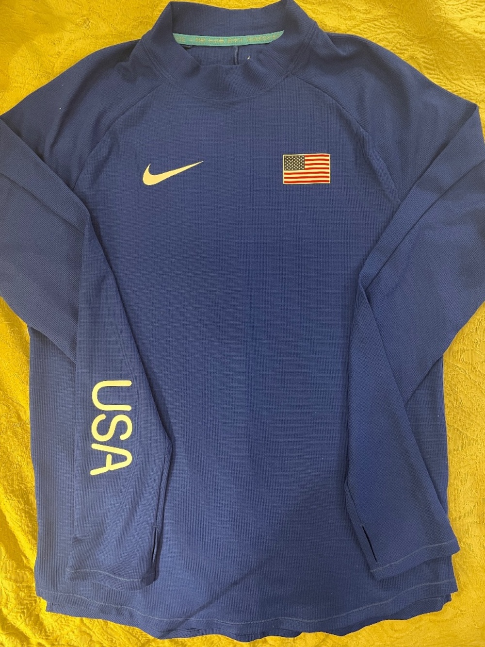 Men's Nike Team USA Dri-FIT Mock long sleeve shirt Medium